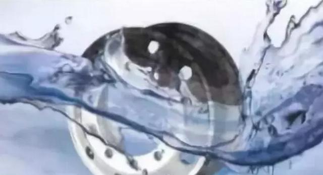 鑄(zhu)造與鍛造的區别(bie)，90%的車友都不知道(dào)